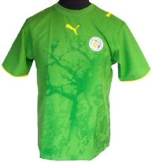 Foto de la camiseta de fútbol oficial de Senegal